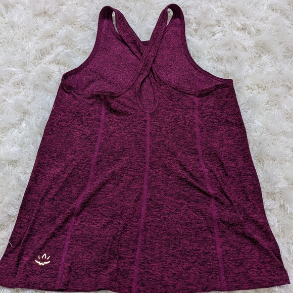 Beyond Yoga Can't Hardly Lightweight Keyhole Tank in Black-Plumberry xs - Picture 3 of 4